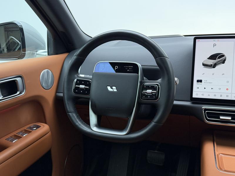 Li Auto Ideal L8 2023