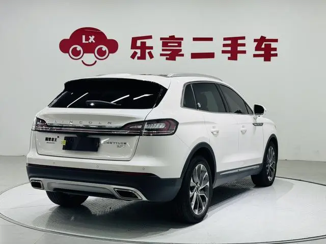 Lincoln Navigator 2.0T four-wheel drive Zunya Edition