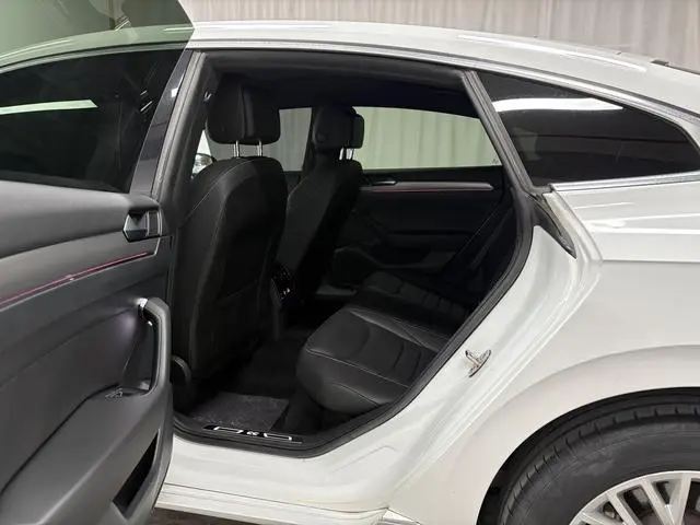 Volkswagen Volkswagen CC 330TSI Charm Edition Country VI