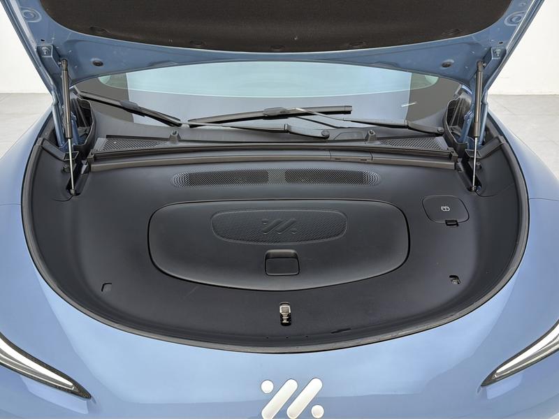 IM Motors Zhiji LS6 2025