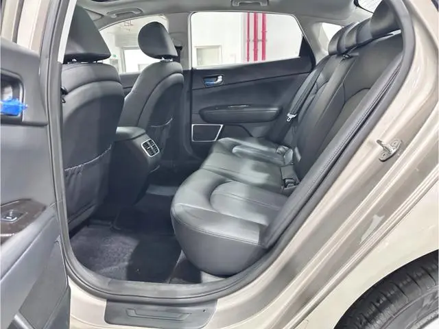 Kia Kia K5 1.6T automatic LUX