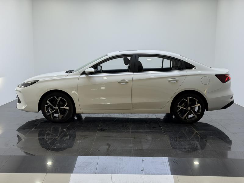 Roewe Roewe i5 2026