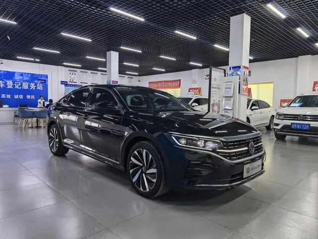 Volkswagen Passat Outstanding 380TSI Longyao Edition