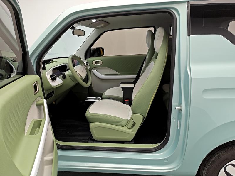 Geely Galaxy panda 2025