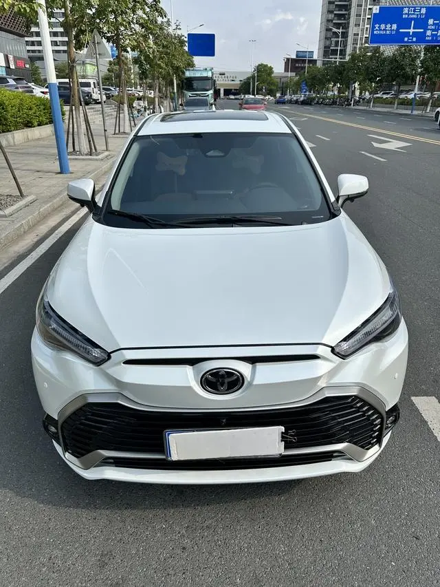 TOYOTA Fenglanda 2.0L CVT Sports version