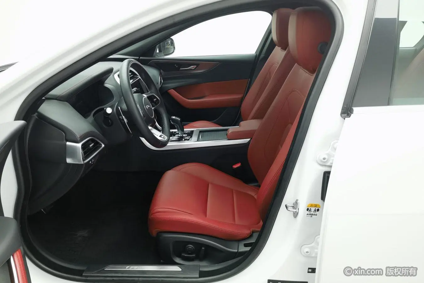 Jaguar Jaguar XEL 2.0T 250PS R-DYNAMIC S Enterprising Sports Edition