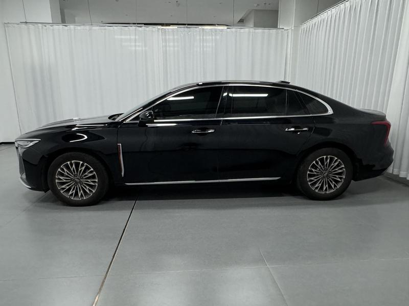 Hongqi Red Flag H5 2025