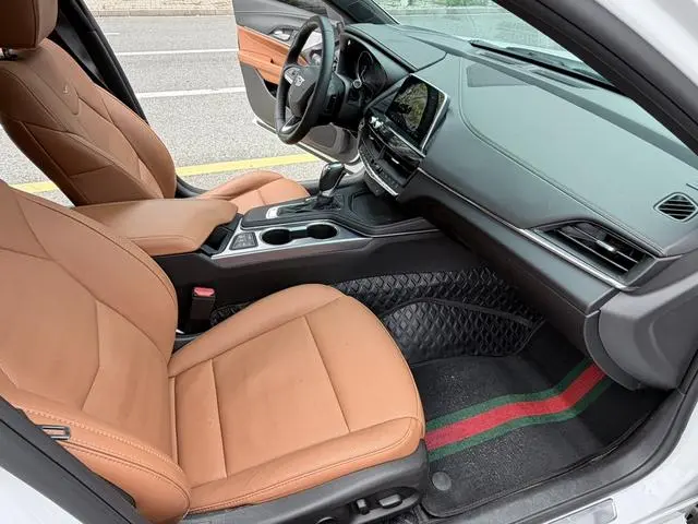 Cadillac Cadillac CT4 28T luxury