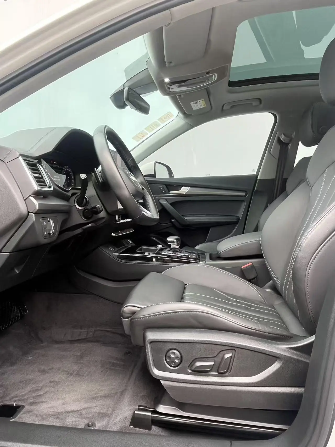 Audi Audi Q5L 40T luxury dynamic type
