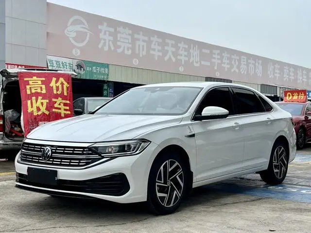 Volkswagen Sagitar 300TSI DSG Beyond Edition