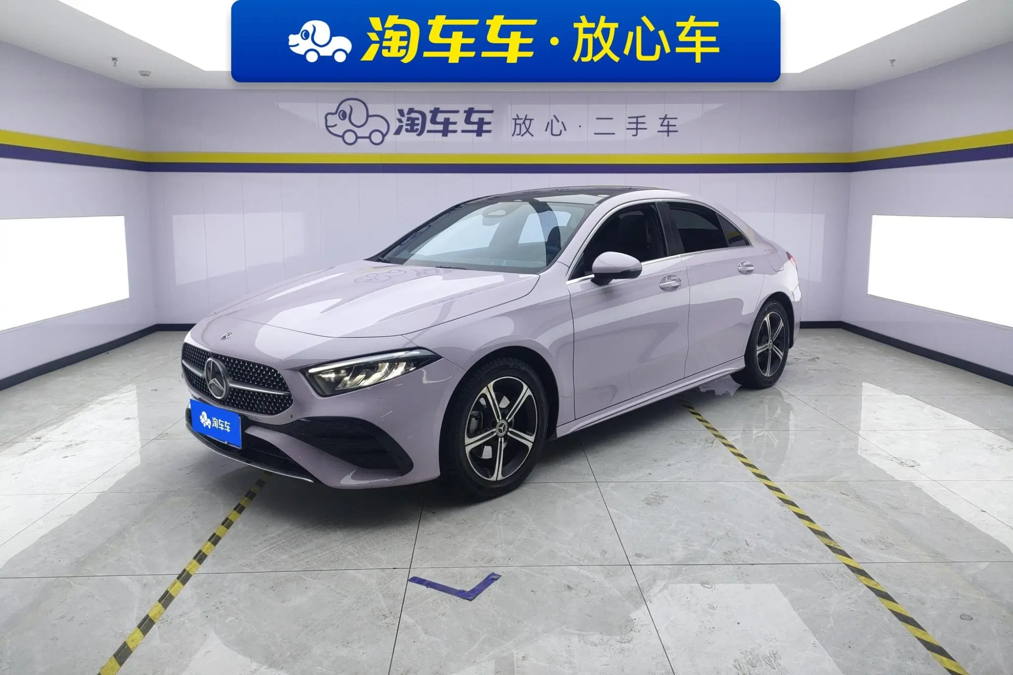 Mercedes-Benz Mercedes-Benz A-class A 200 L sports sedan fashion Version