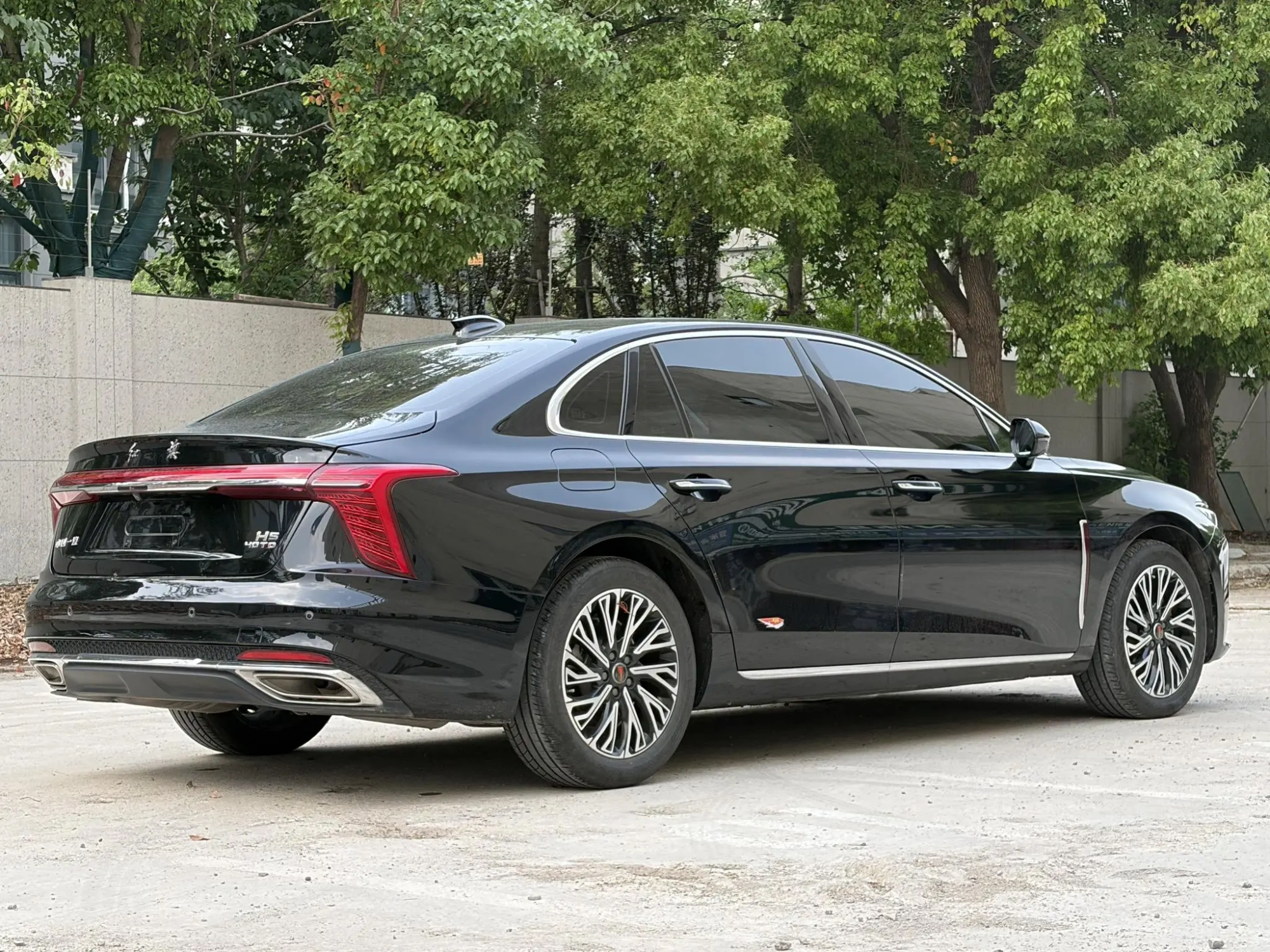 Hongqi Hongqi H5 2.0T Automatic Zhilian Qichang Version