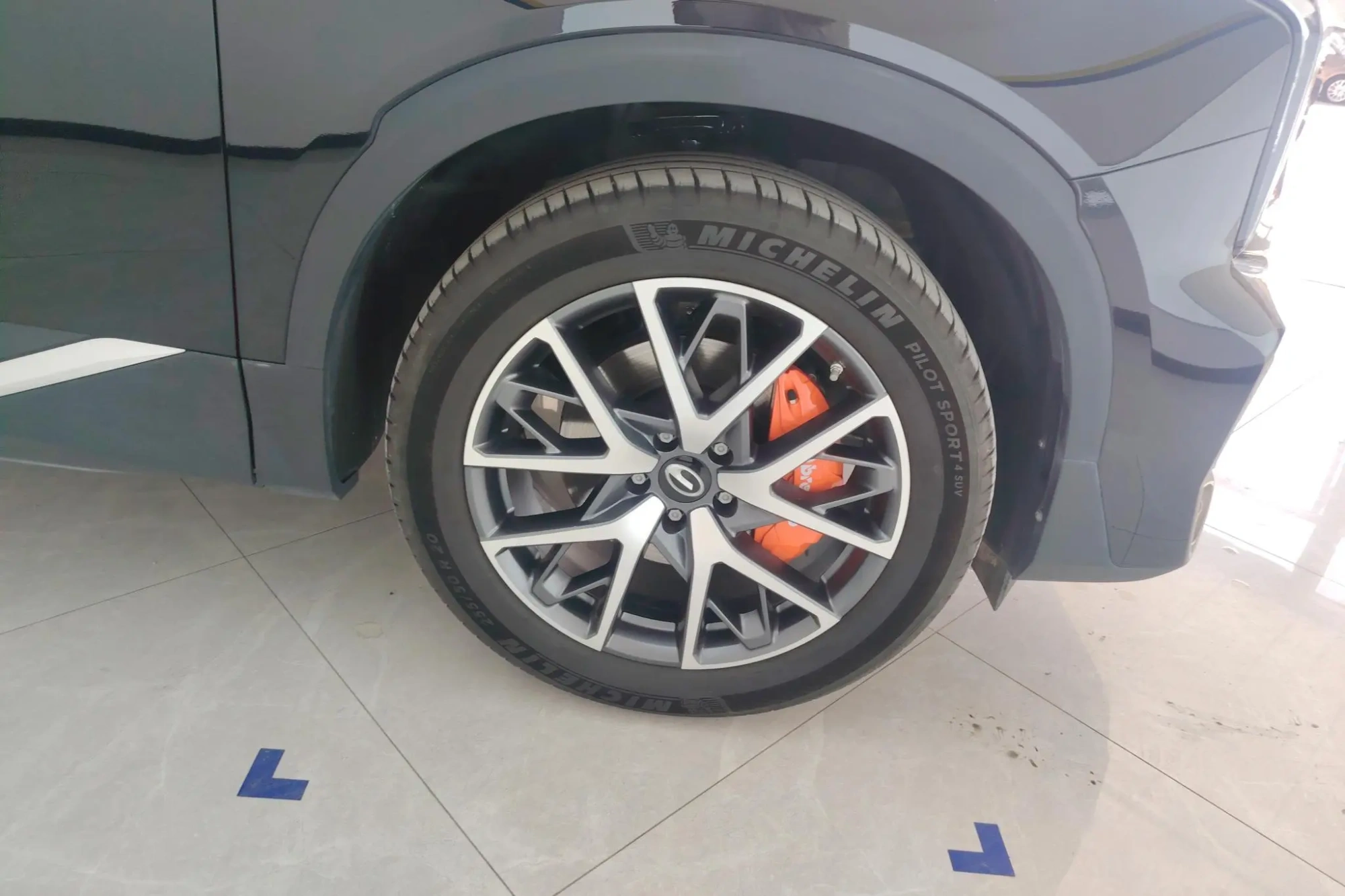 GAC Trumpchi GS8 Pilot Series 2.0 TGDI two-wheel drive Luxury Smart Edition