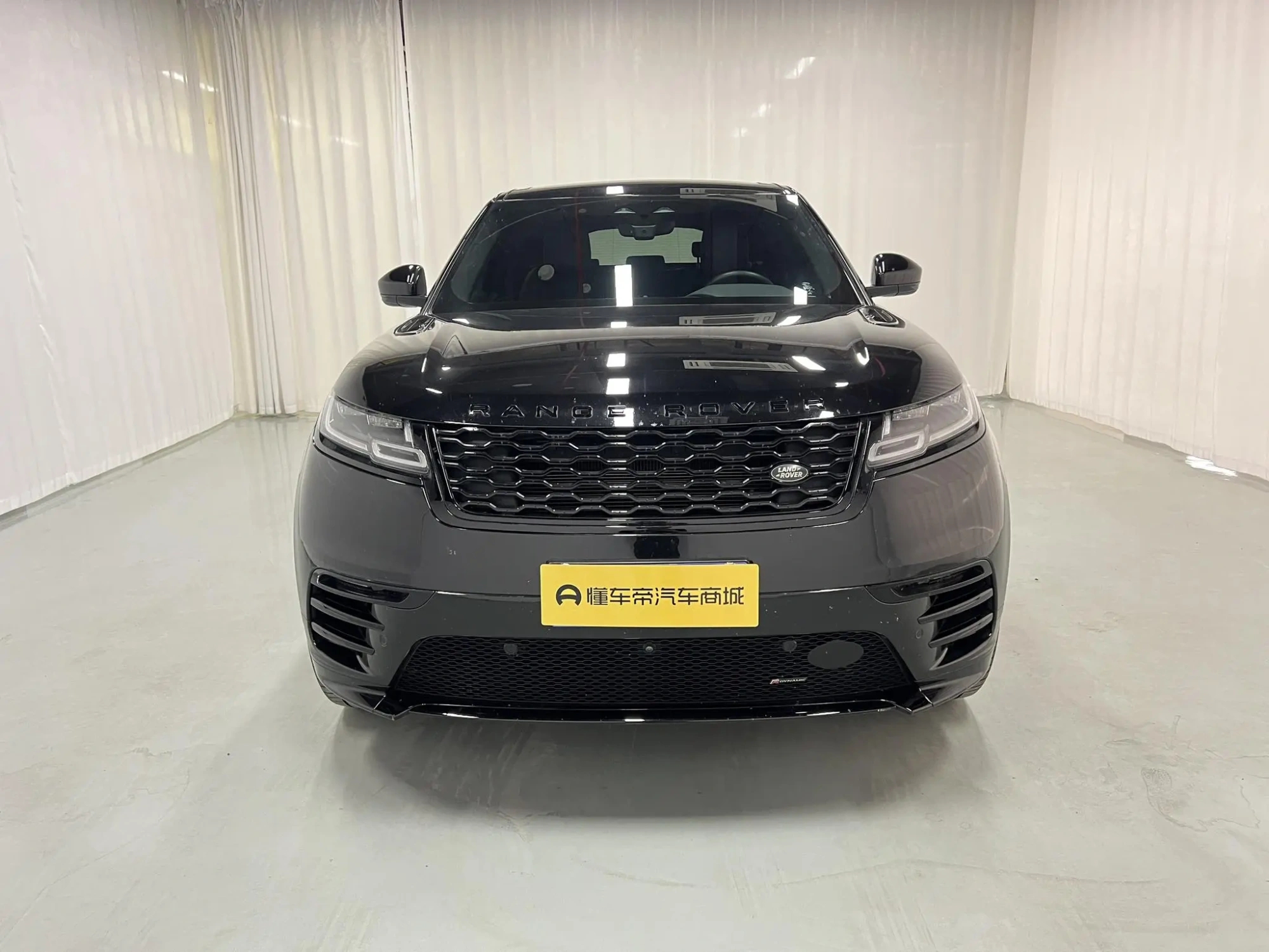 Land Rover Range Rover Star Pulse 250PS Yihe Collector's Edition