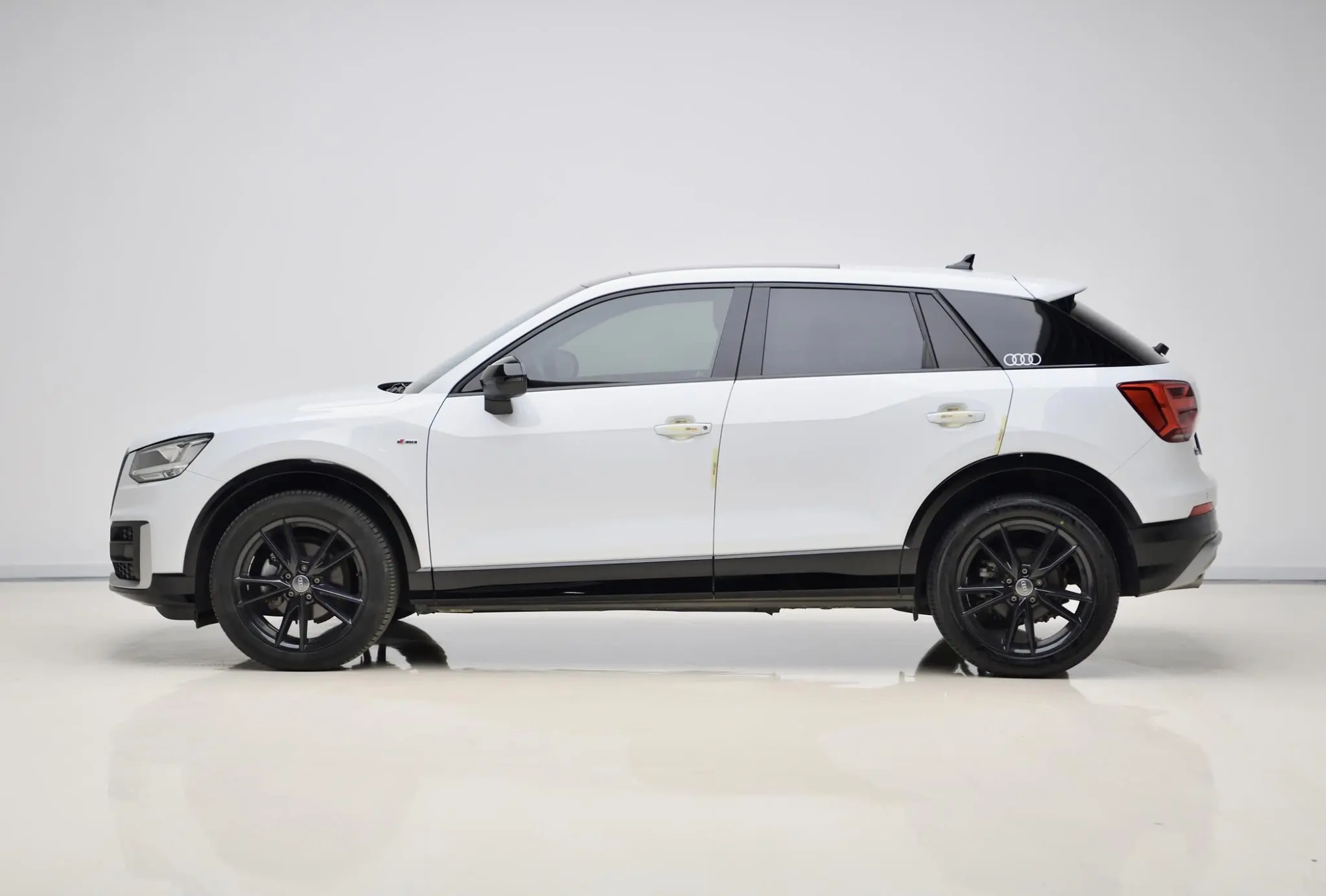 Audi Audi Q2L 35TFSI aggressive dynamic type