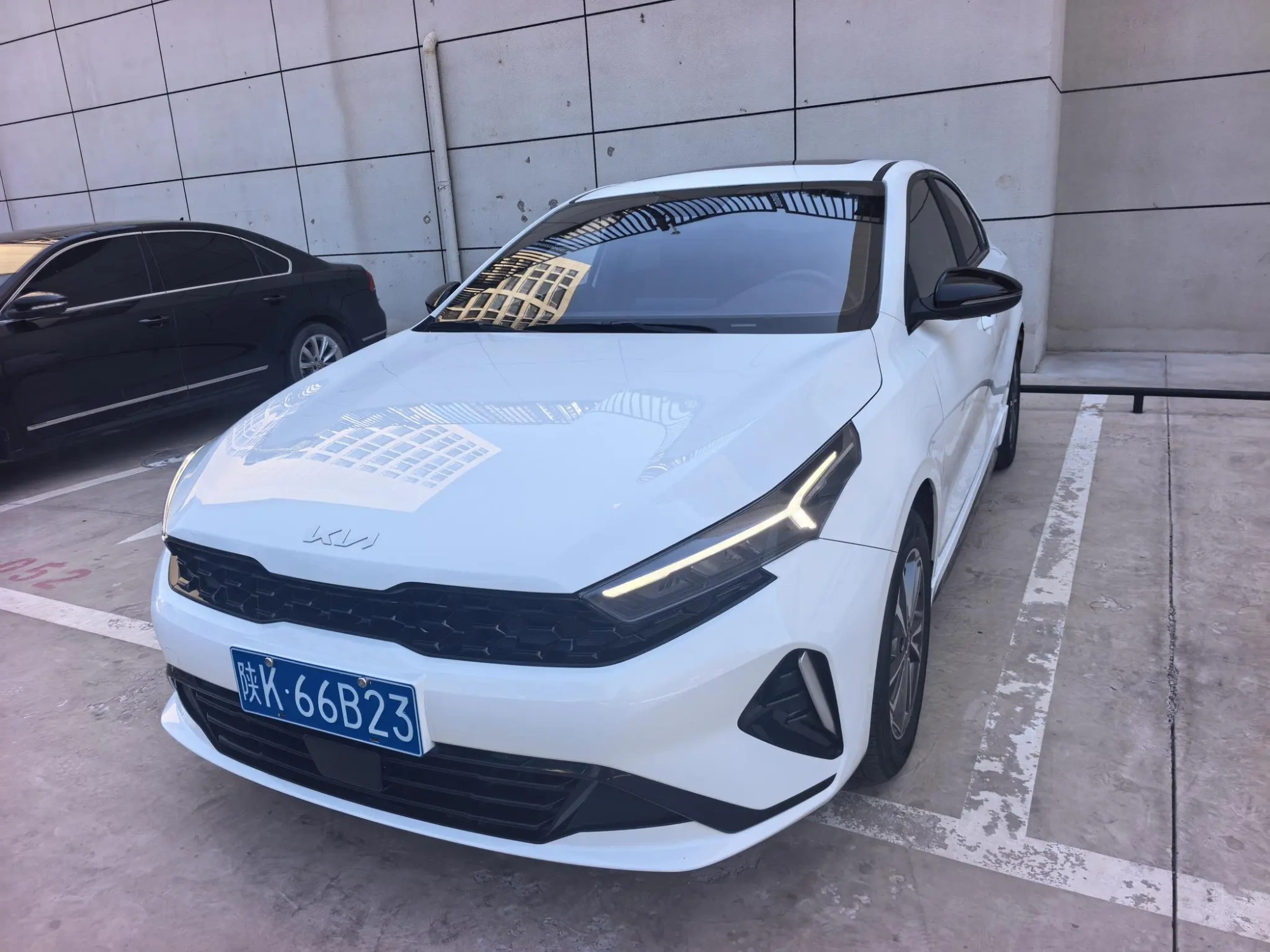 Kia Kia K3 1.4T DCT Deluxe Edition