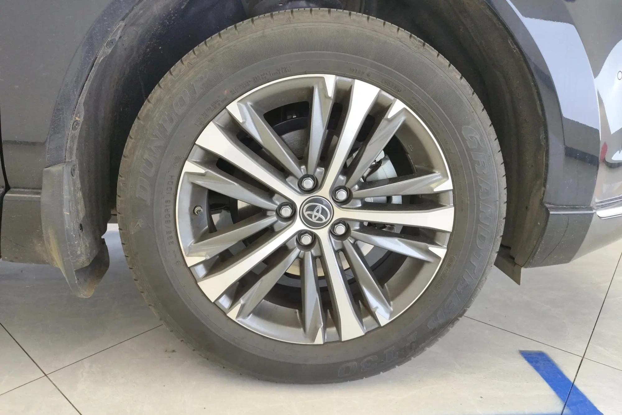 TOYOTA Weisha 2.0L CVT two-wheel drive deluxe edition