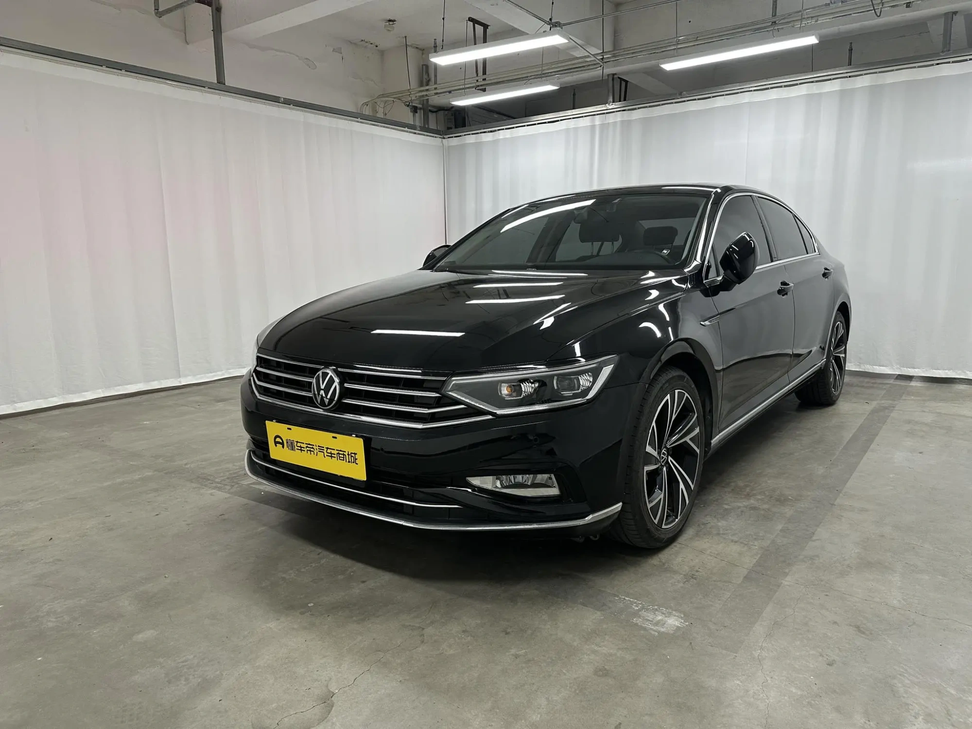 Volkswagen Magotan 330TSI DSG Luxury