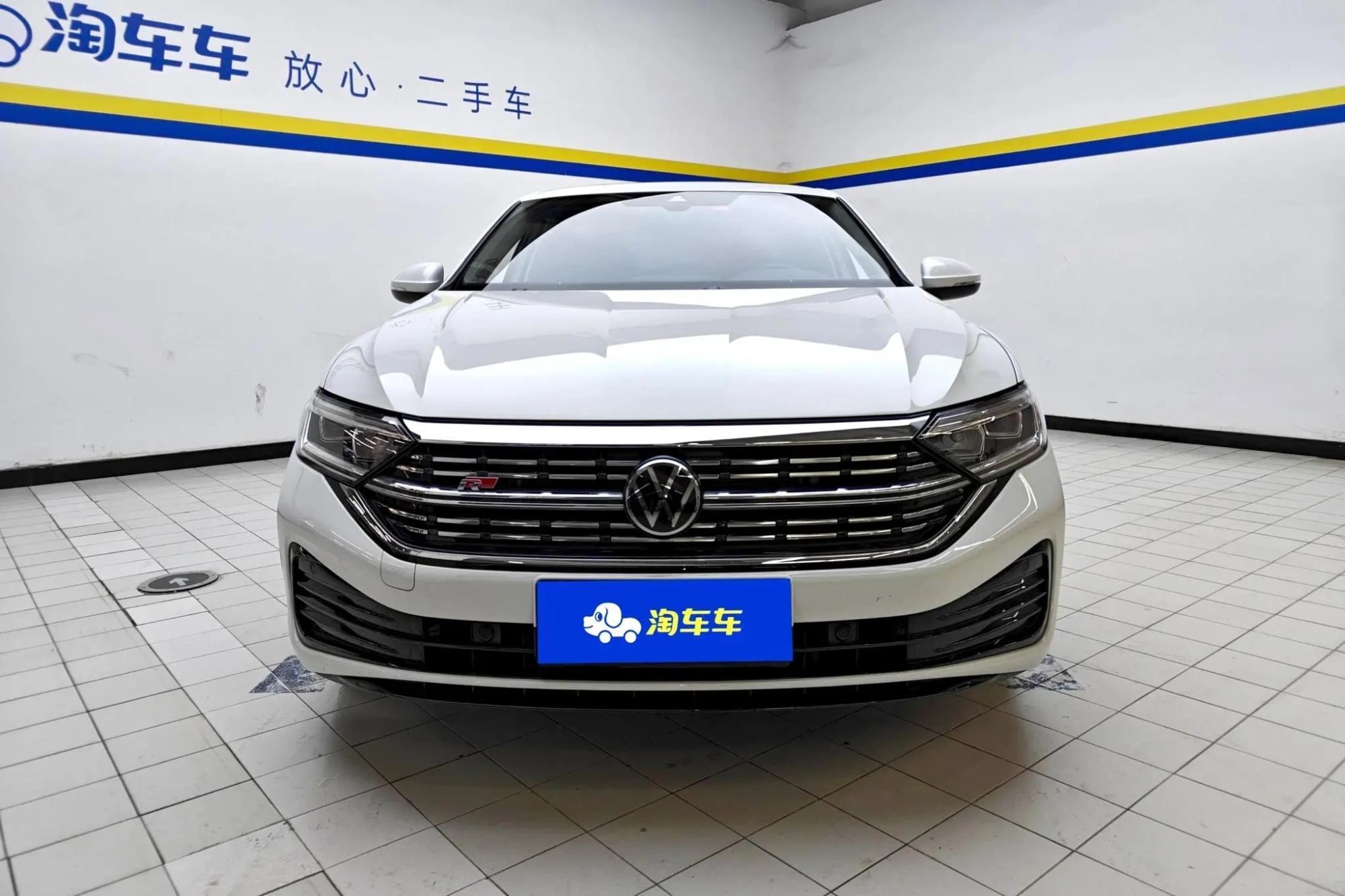 Volkswagen Sagitar 300TSI DSG Beyond Edition