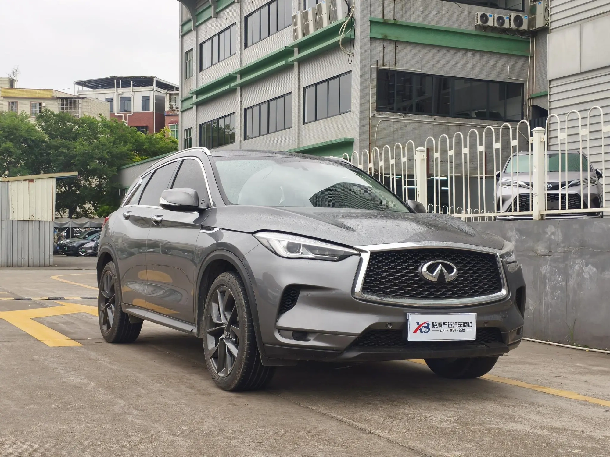 Infiniti Infiniti QX50 2.0T two-wheel drive pilot version