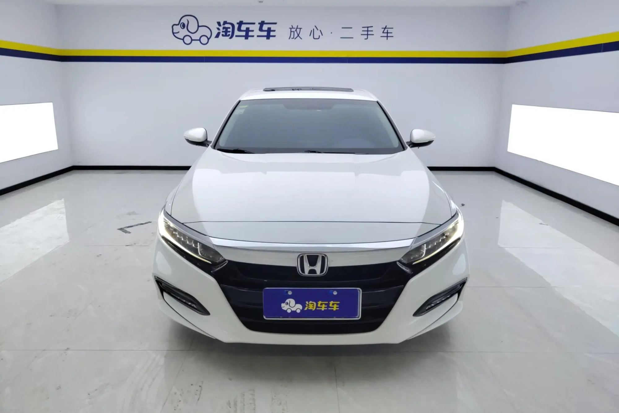 Honda Accord 260TURBO Elite Edition Country V