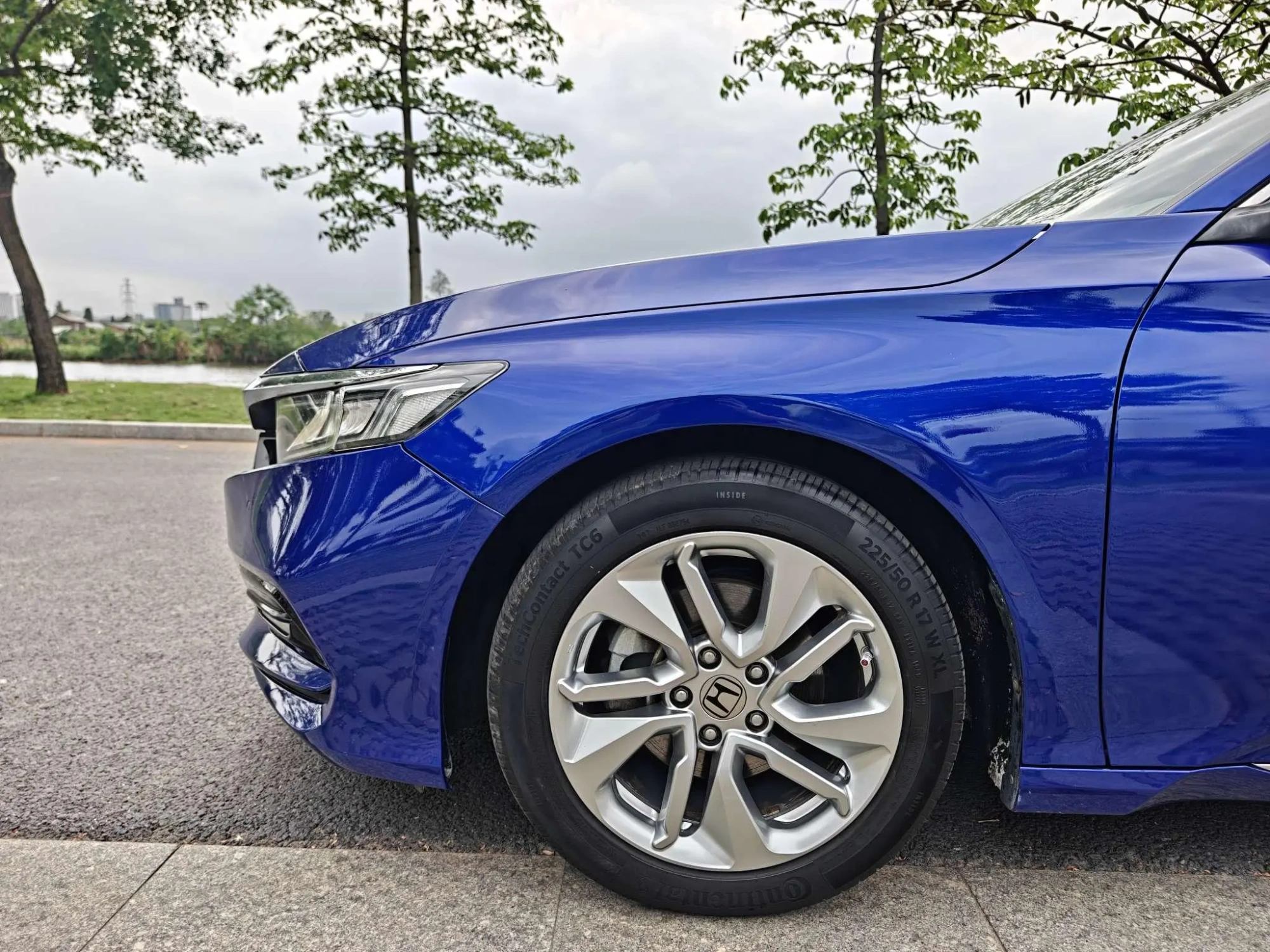 Honda Accord 260TURBO Elite Edition Country V