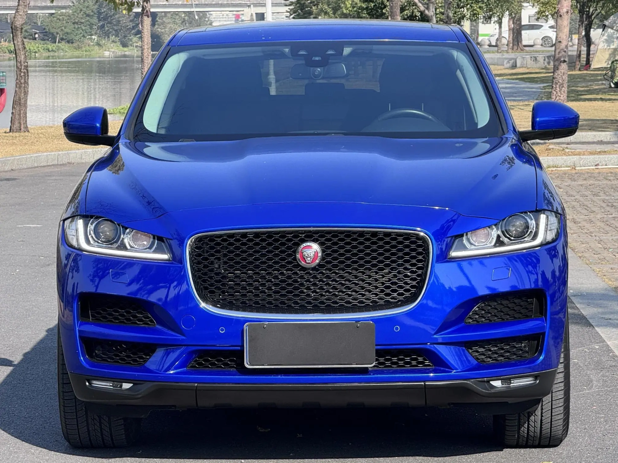 Jaguar Jaguar F-PACE 2.0T four-wheel drive R-Sport sports version