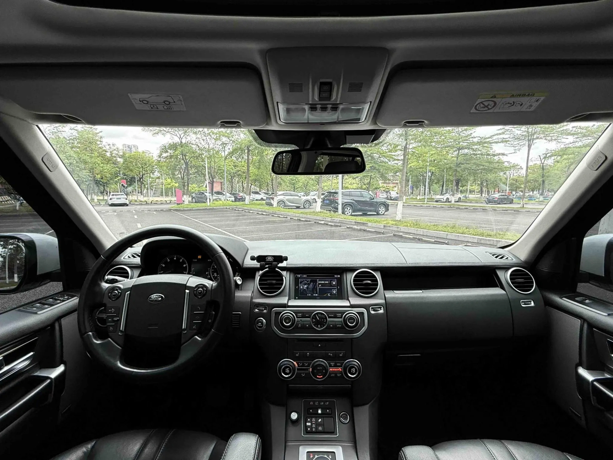 Land Rover discover 3.0 SC Yao Black Collector's Edition SE