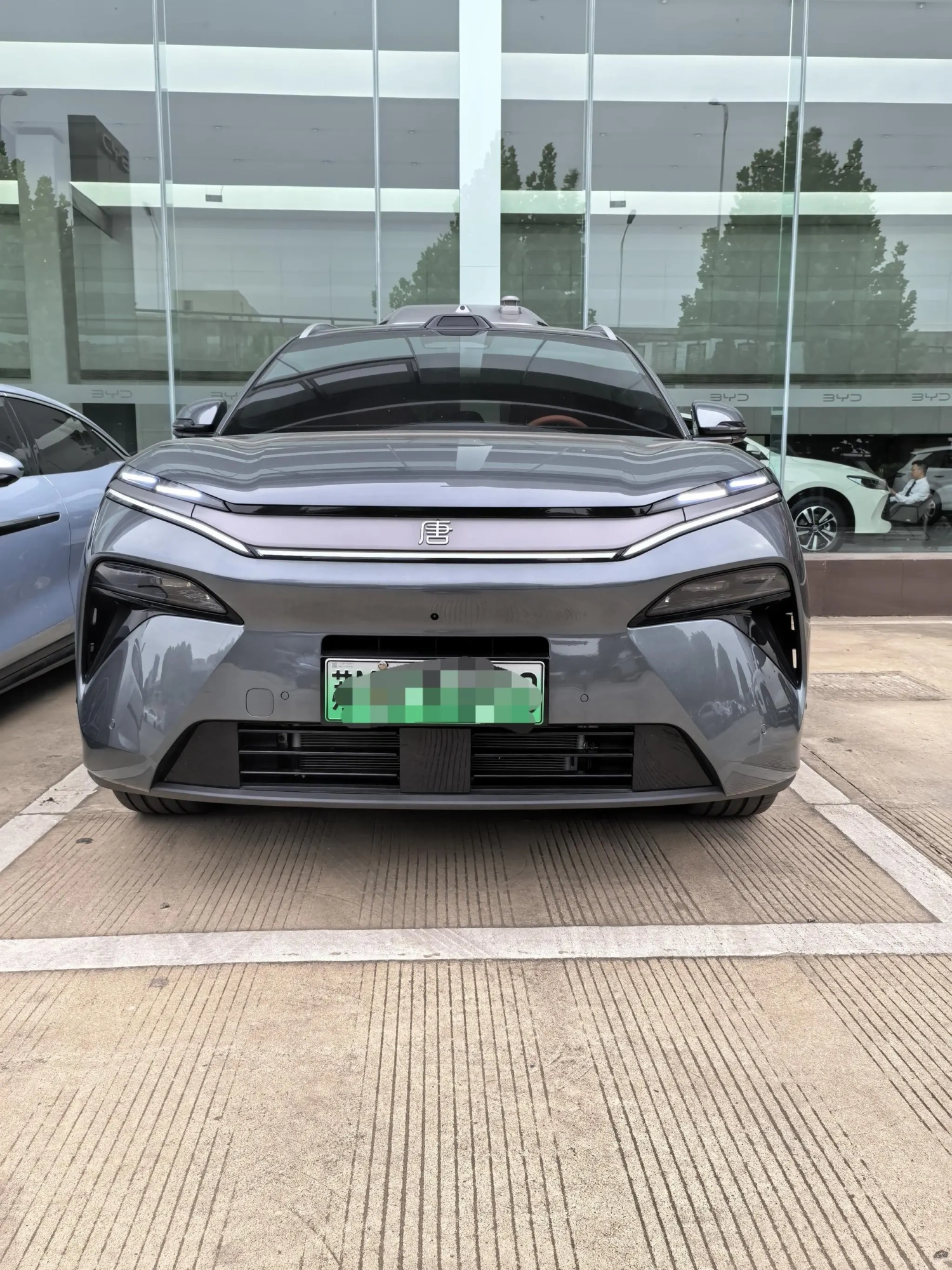 BYD Tang L DM DM-p 175KM four-wheel drive drone player version