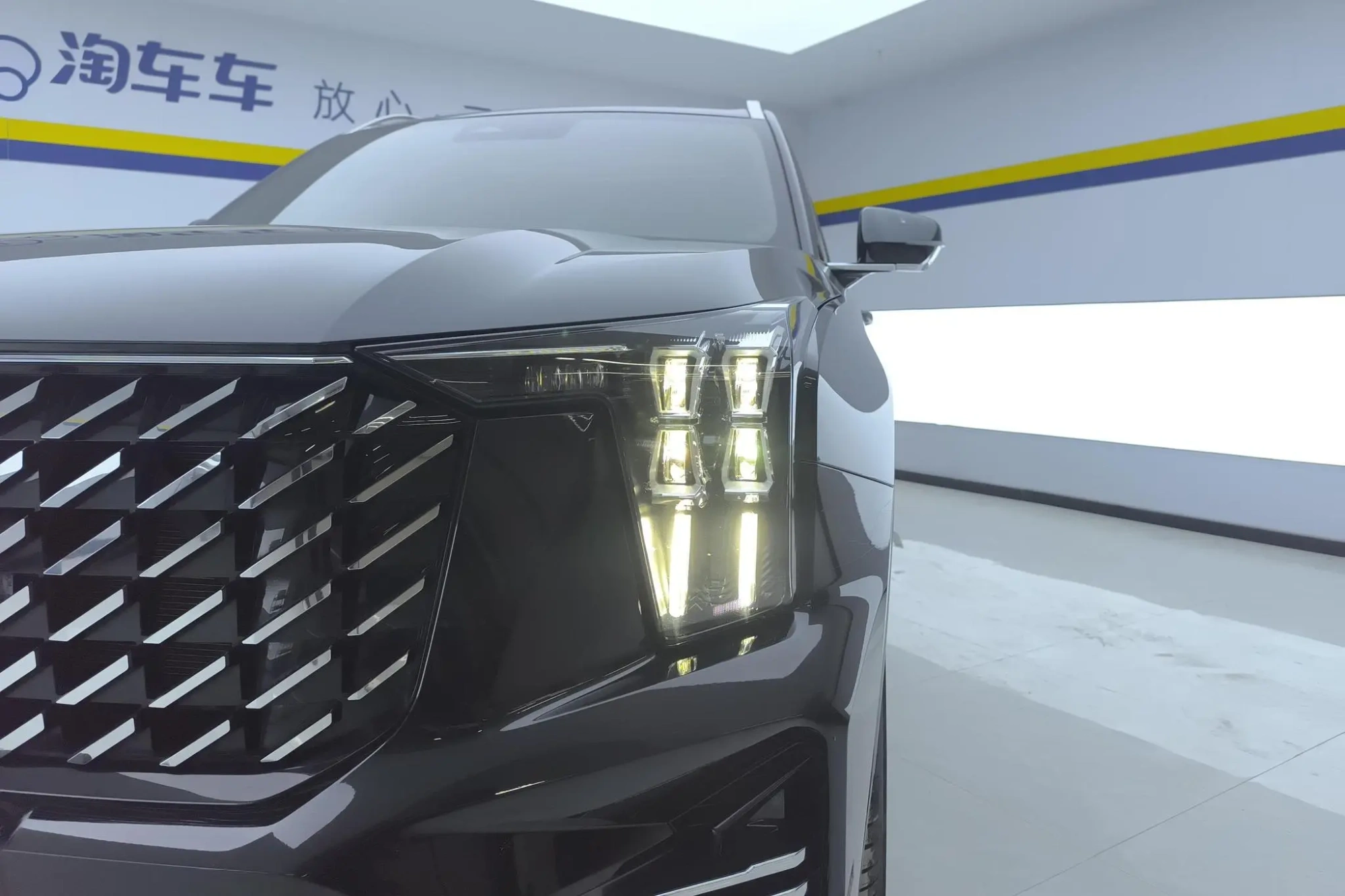 GAC Trumpchi GS8 Pilot Series 2.0 TGDI two-wheel drive Luxury Smart Edition