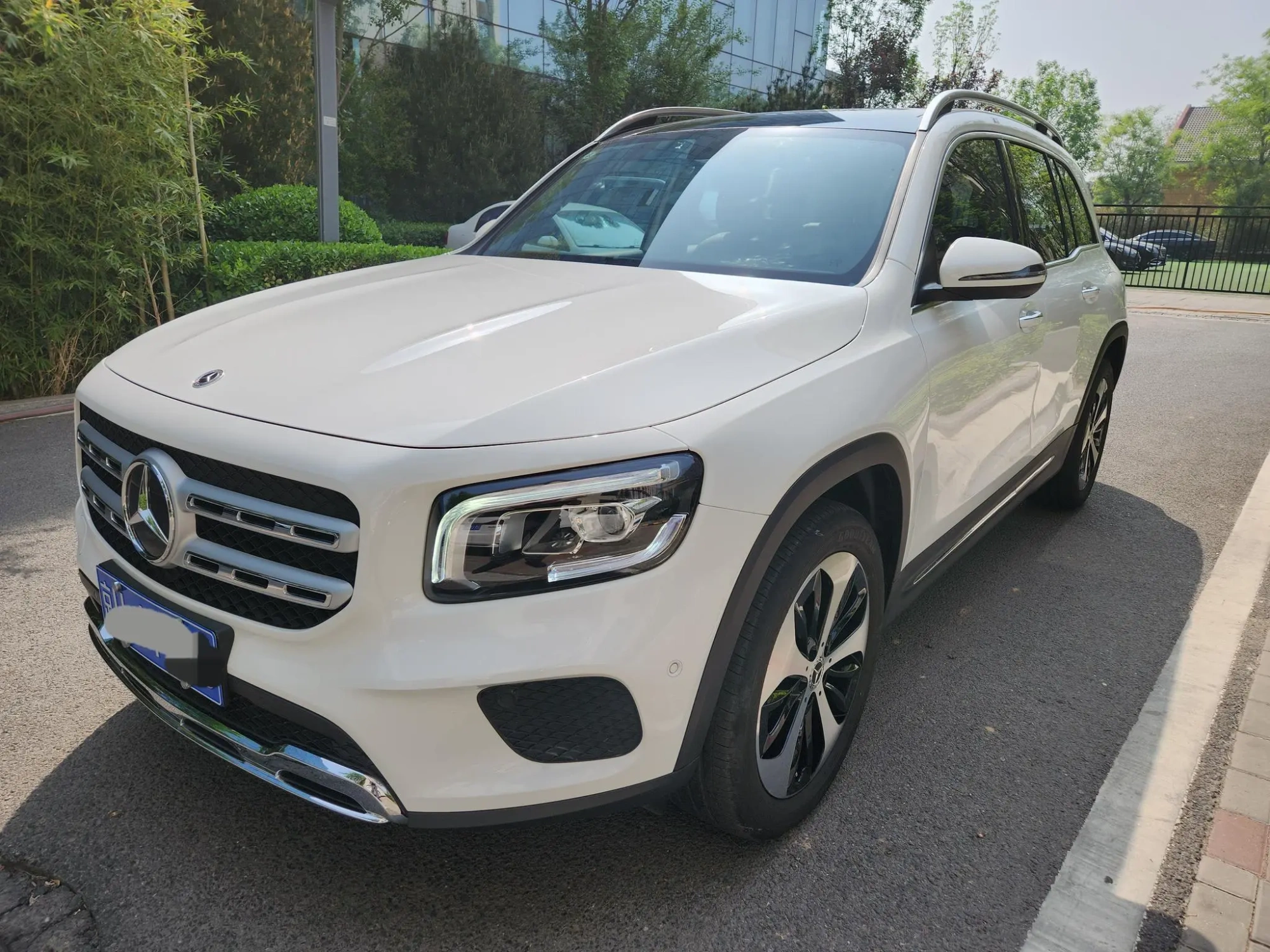 Mercedes-Benz Mercedes-Benz GLB GLB 220 fashion type