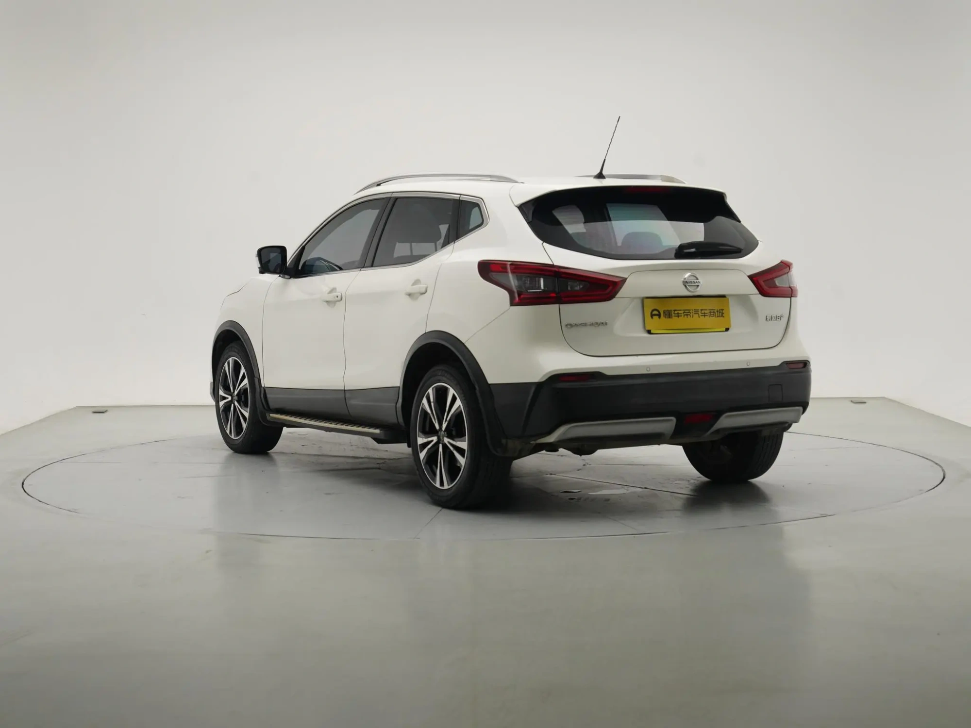 Nissan Qashqai 2.0 L XV Prem Deluxe Edition