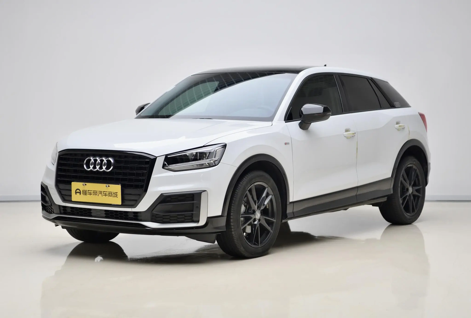 Audi Audi Q2L 35TFSI aggressive dynamic type