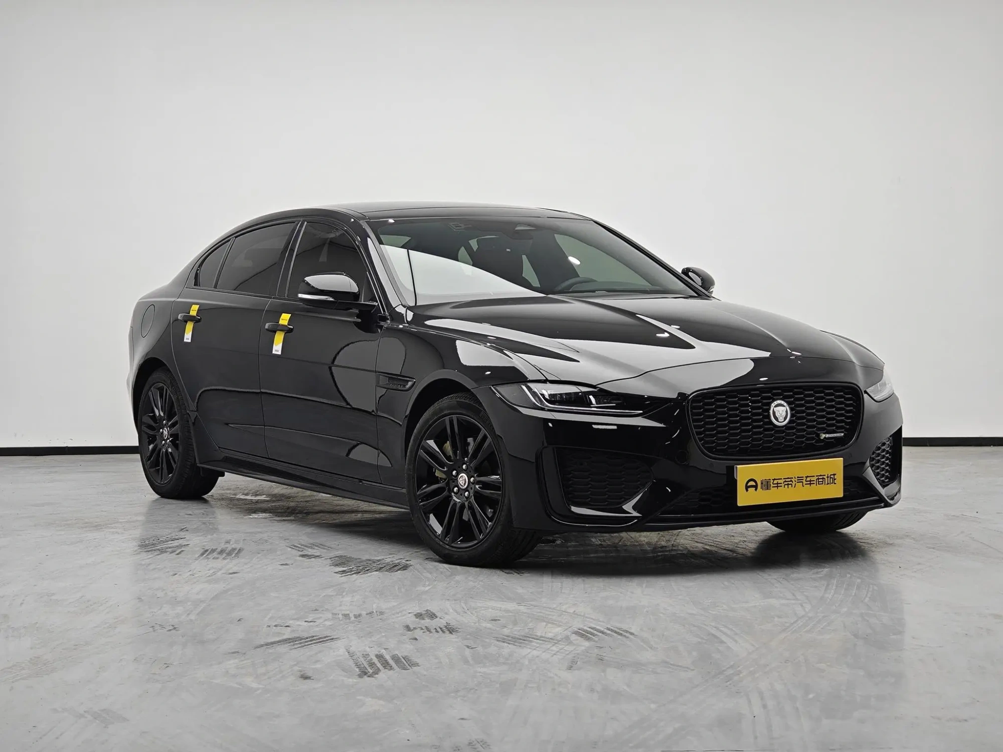 Jaguar Jaguar XEL 2.0T 250PS Yao Black Sports Edition