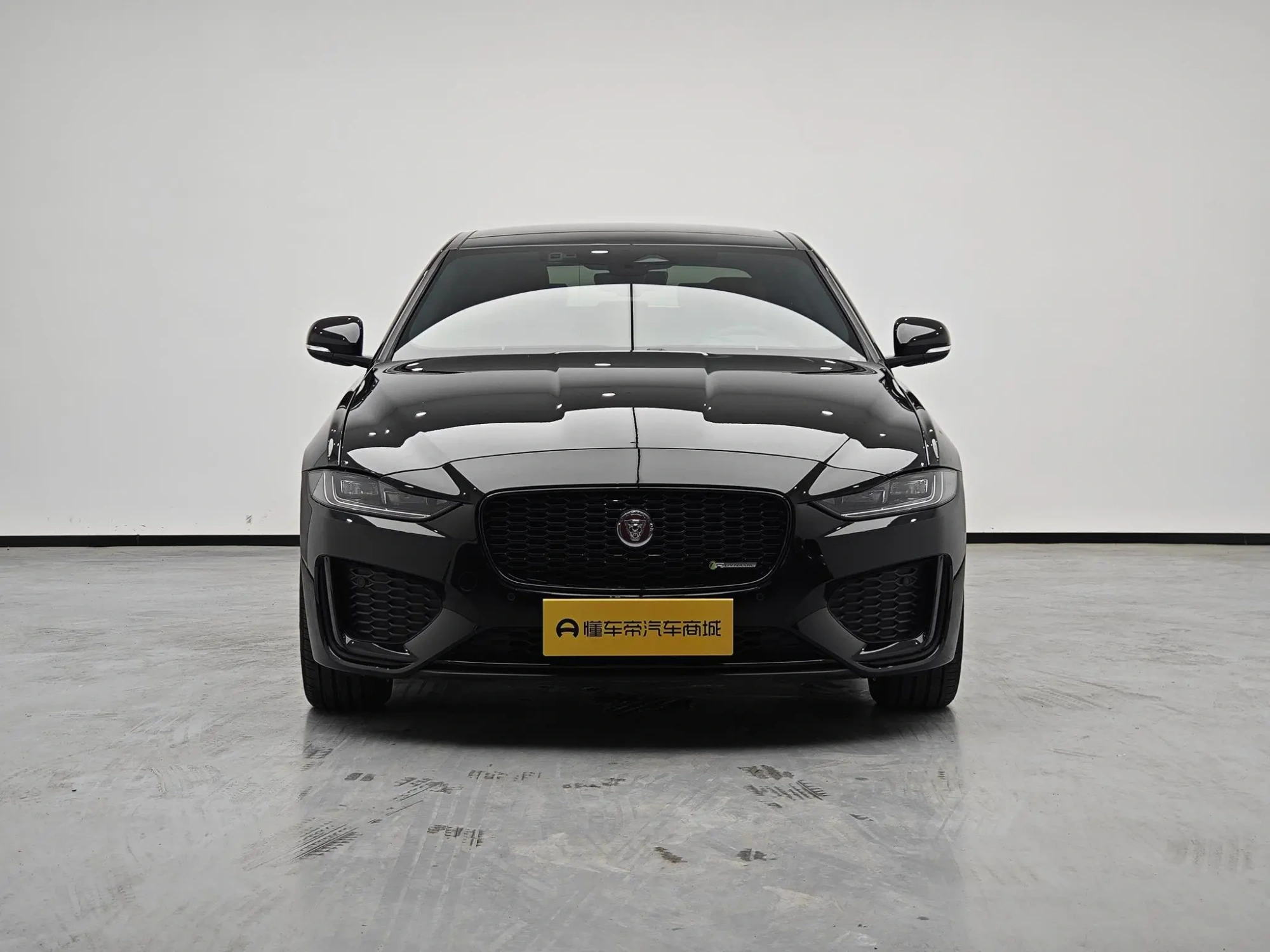 Jaguar Jaguar XEL 2.0T 250PS Yao Black Sports Edition