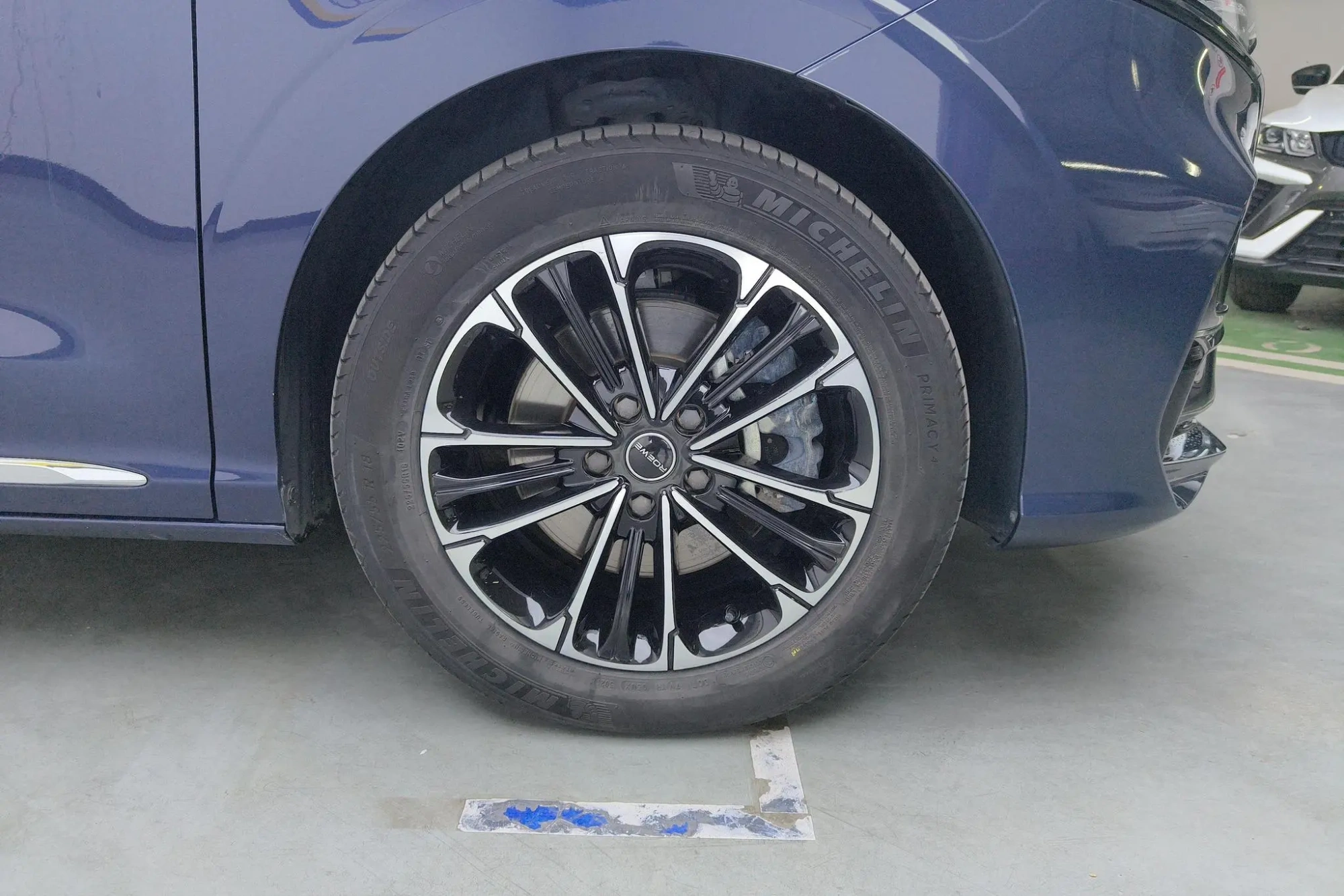 Roewe Roewe iMAX8 400TGI Premium Edition